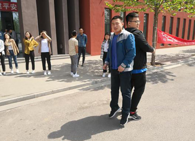 【完满班级】“系”在一起 为“爱”奔跑