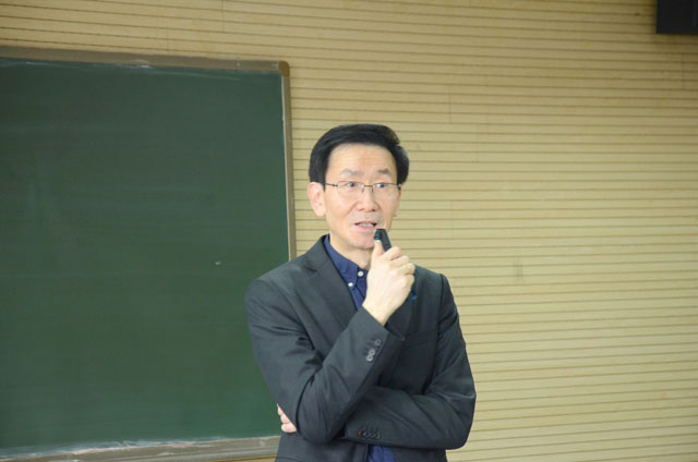 【交流讲座】德国知名设计师娄开明教授:深谈产品魅力 惊醒变革之路