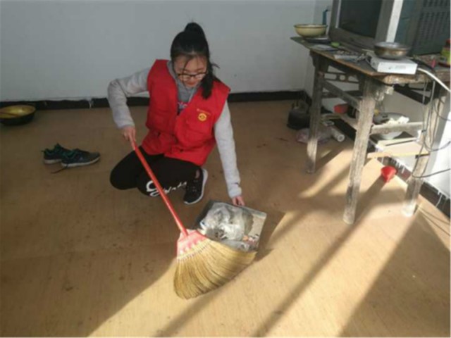 【行走的力量】慈孝之心人皆有 爱心无疆暖融融 ——艺术传媒学院走进太平庄公益慰问活动第27期